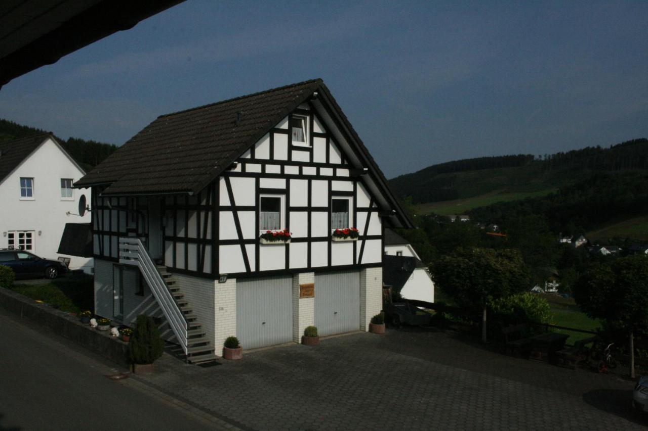Ferienhaus Zur Ennest Schmallenberg Exterior foto